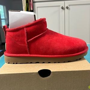 Size 7 Red UGGS